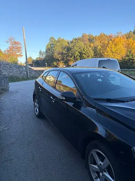 Volvo V40 2014 photo 2