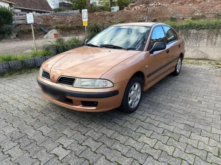 Mitsubishi Carisma