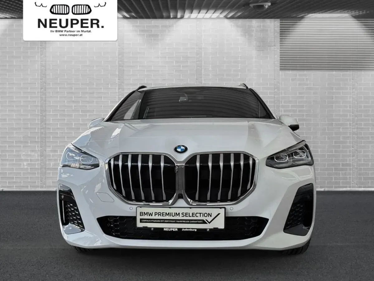 BMW 2 Series 2026 photo 2