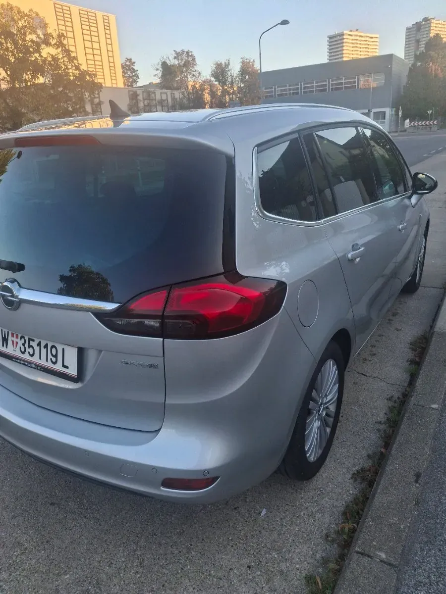 Opel Zafira Tourer 2015 photo 3