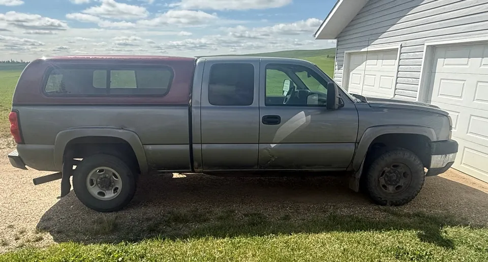 Chevrolet Silverado 2500Hd 2006 photo 2