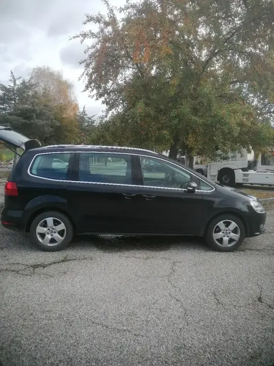 Volkswagen Sharan 2011 photo 3