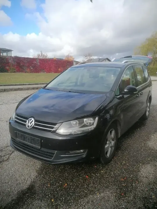 Volkswagen Sharan 2011 photo 2