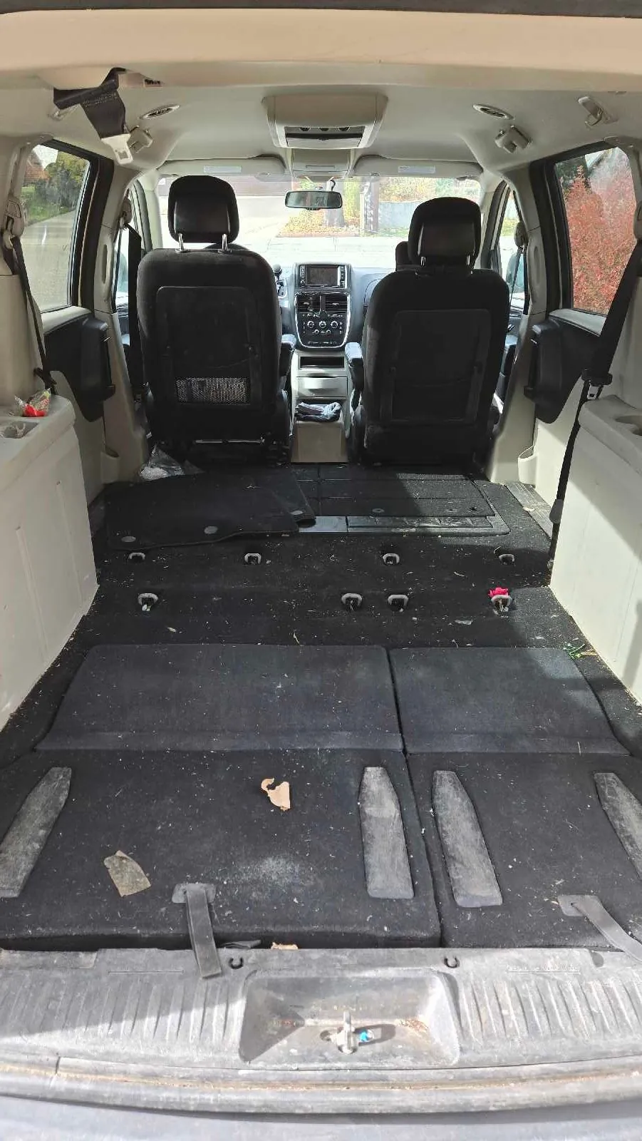 Dodge Grand Caravan 2013 photo 3
