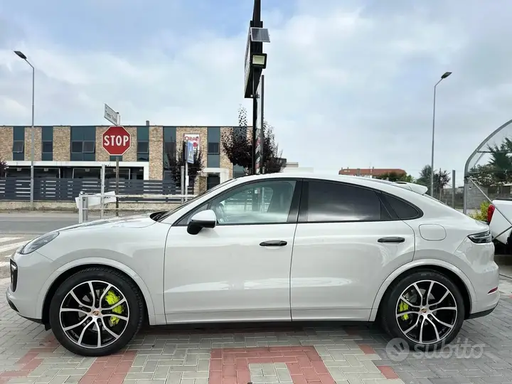 Porsche Cayenne Coupé 2022 photo 3