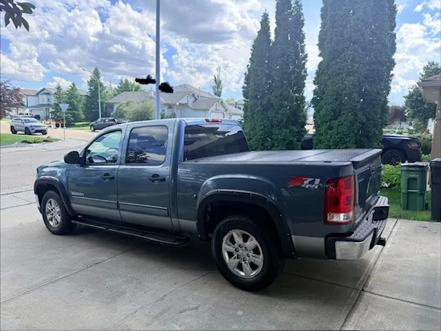 GMC Sierra 1500 2011 photo 2
