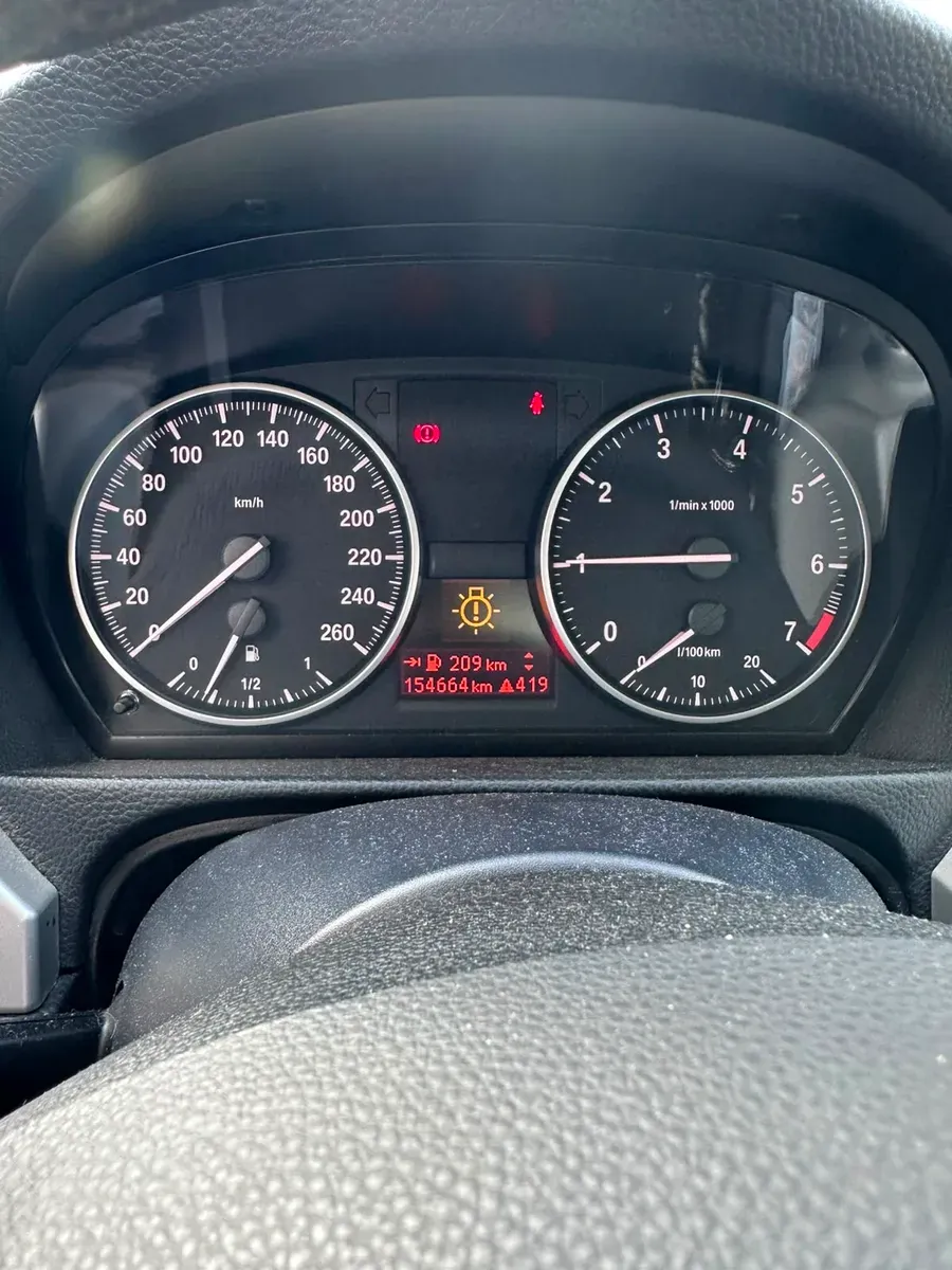 BMW 3 Series 2009 photo 3