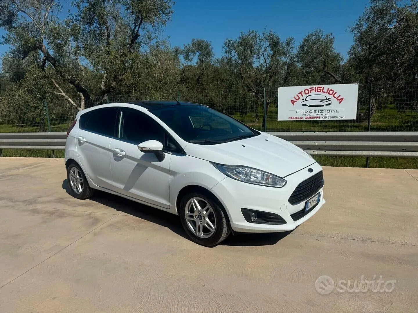 Ford Fiesta 2014 photo 2