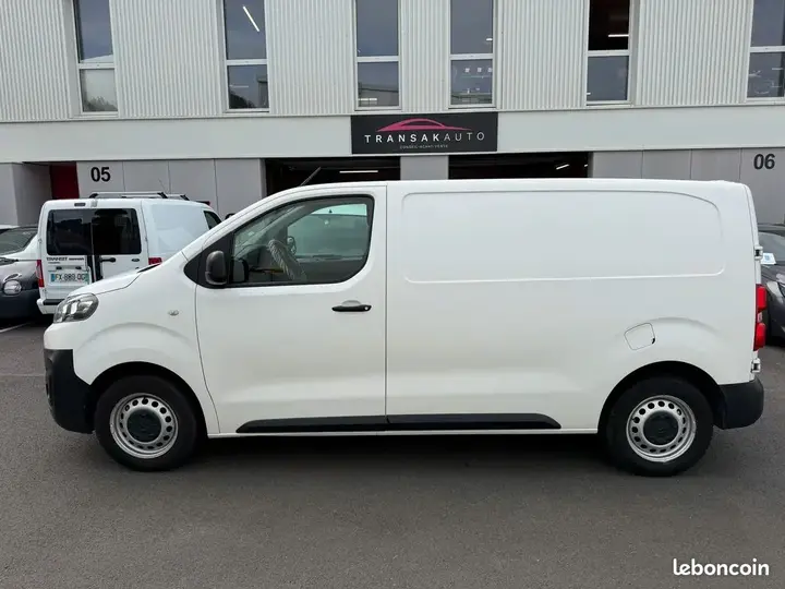 Citroen Jumpy 2024 photo 2