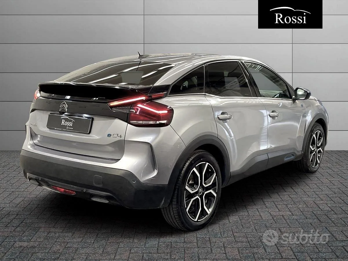 Citroen C4 2022 photo 2