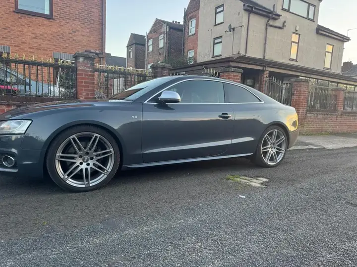 Audi S5 2008 photo 3
