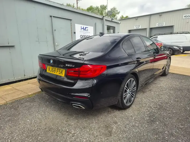BMW 5 Series 2018 photo 5