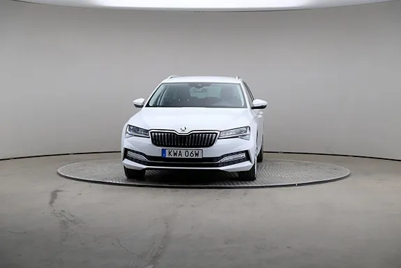 Skoda Superb 2023 photo 3