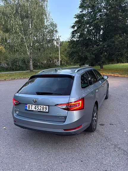 Skoda Superb 2016 photo 3