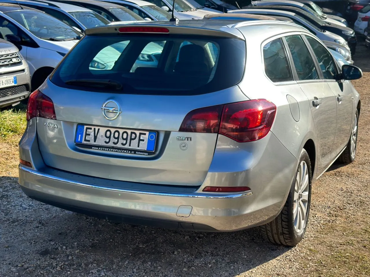 Opel Astra 2014 photo 3