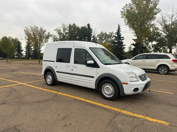 Ford Transit Connect 2011 photo 3