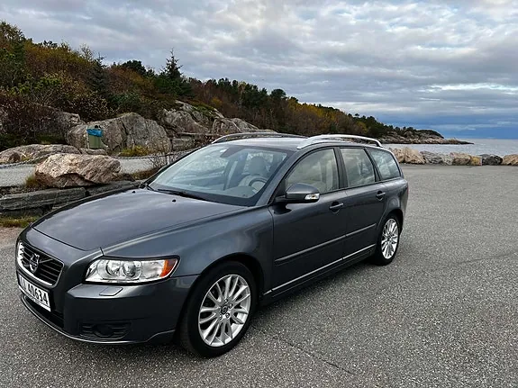 Volvo V50 2011 photo 5