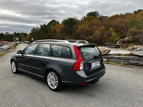 Volvo V50 2011 photo 3