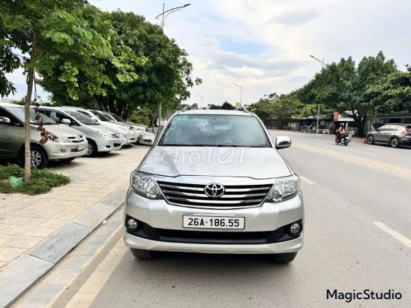 Toyota Fortuner 2010 photo 4