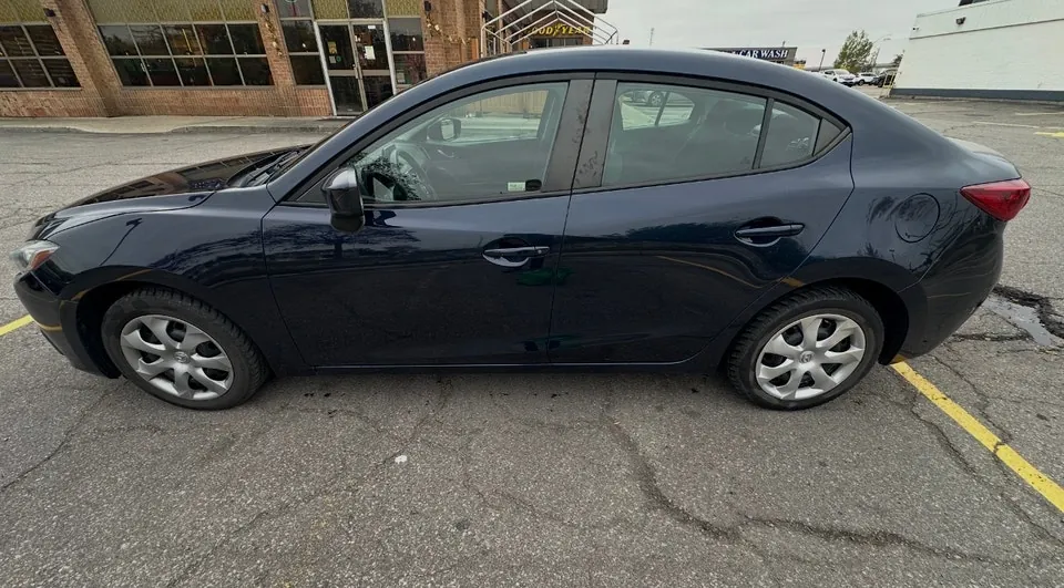Mazda 3 2016 photo 3