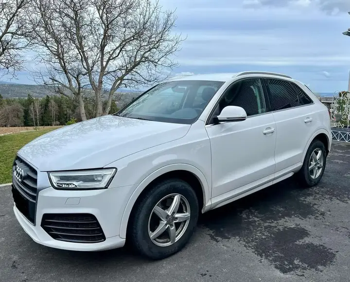 Audi Q3 2017 photo 2