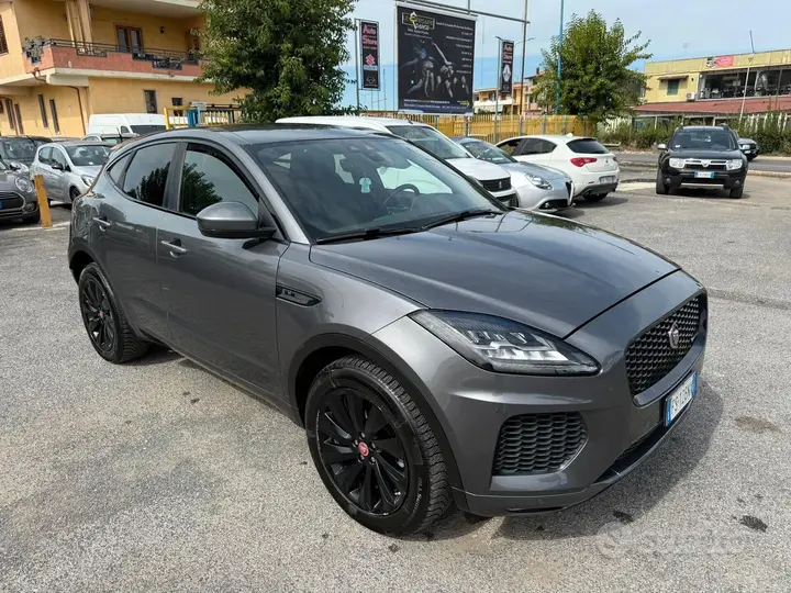 Jaguar E-Pace 2018 photo 2