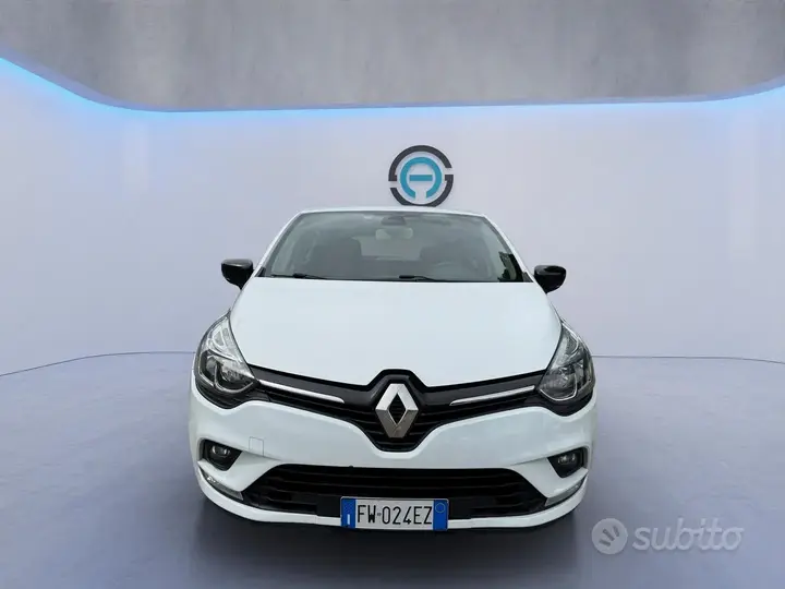 Renault Clio 2019 photo 2