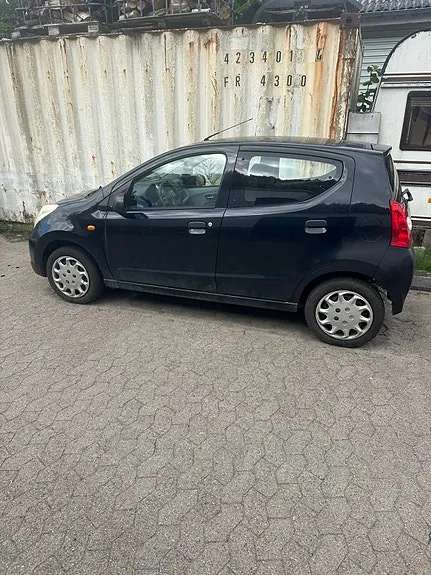 Suzuki Alto 2010 photo 2