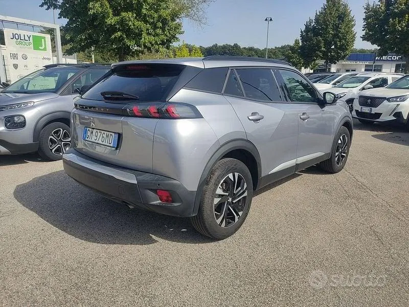 Peugeot 2008 2023 photo 4
