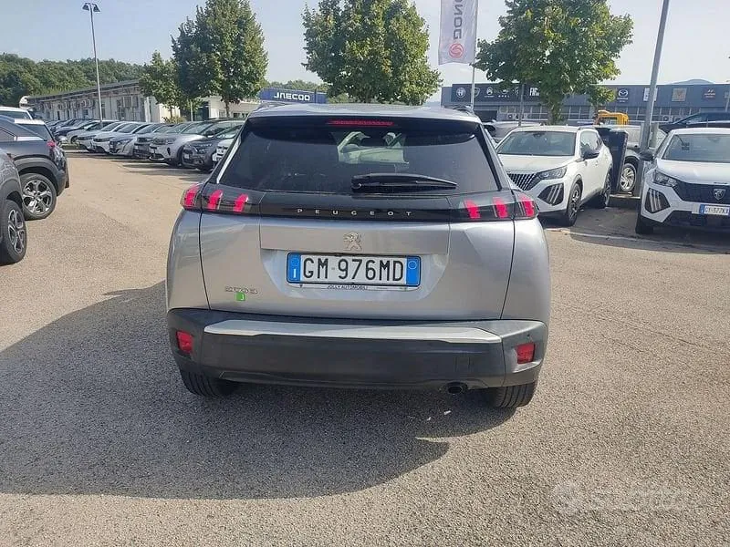 Peugeot 2008 2023 photo 5