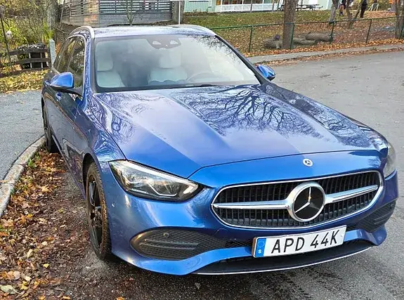 Mercedes-Benz C 300 2023 photo 4