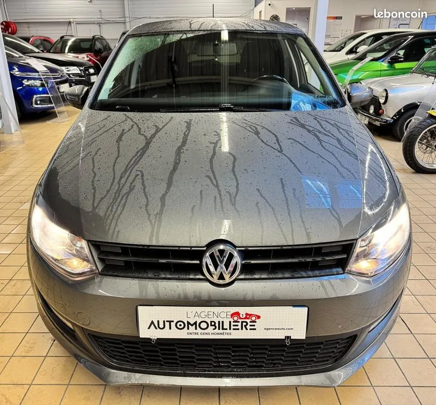 Volkswagen Polo 2010 photo 4