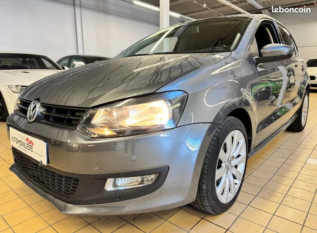 Volkswagen Polo 2010 photo 3