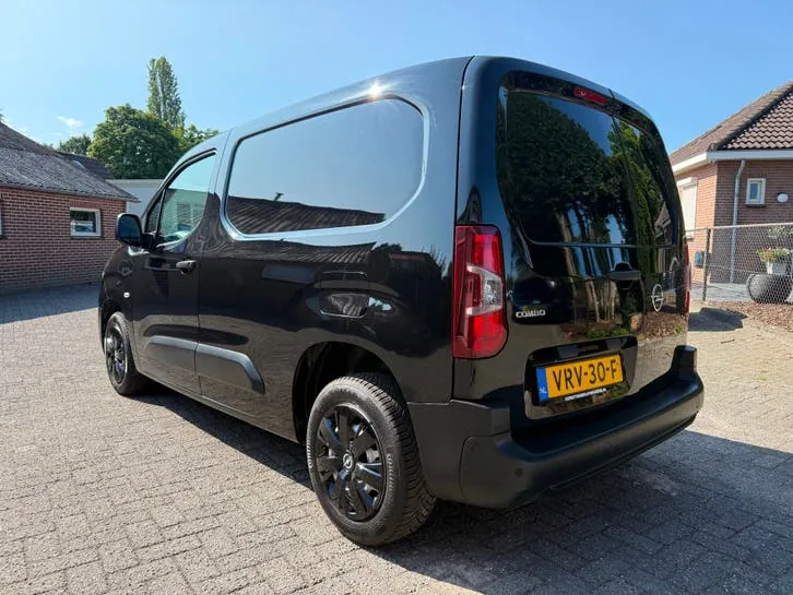 Opel Combo 2022 photo 2
