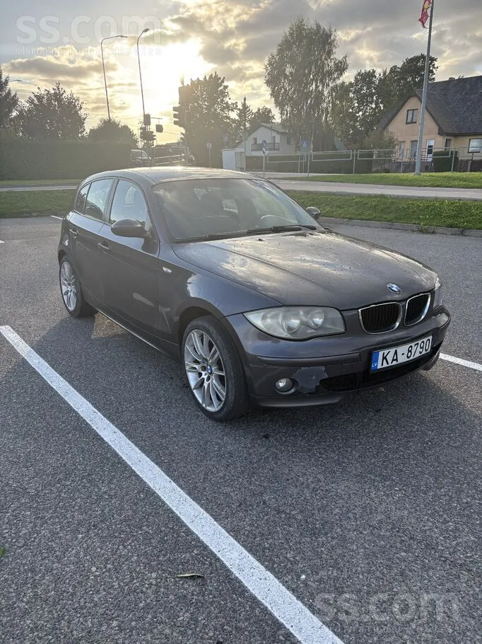 BMW E87 2006 photo 2
