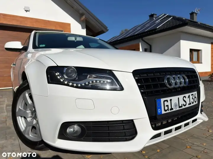 Audi A4 Avant 2010 photo 3