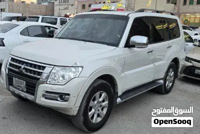 Mitsubishi Pajero 2016 photo 2