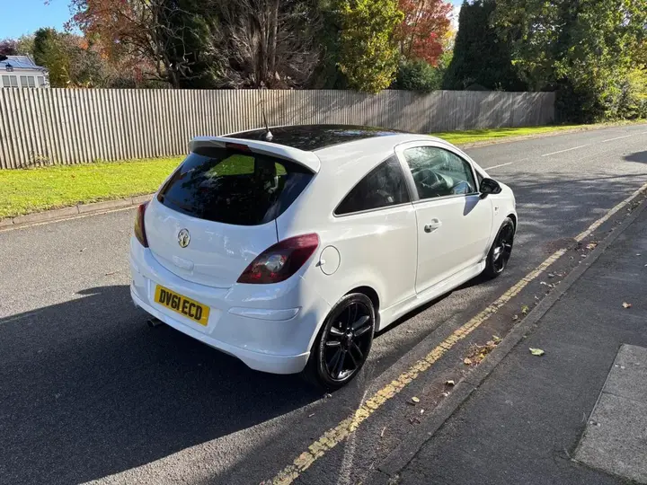 Vauxhall Corsa 2011 photo 4
