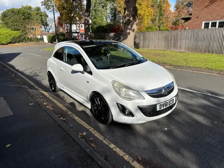 Vauxhall Corsa 2011 photo 3