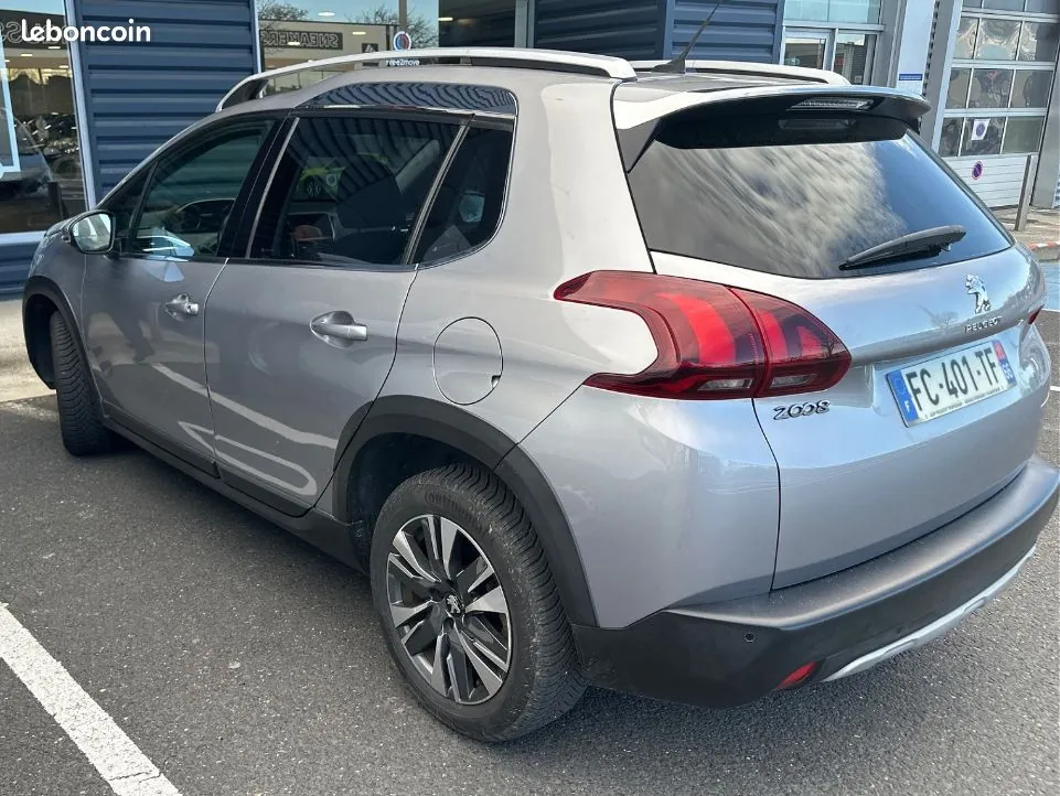 Peugeot 2008 2018 photo 2