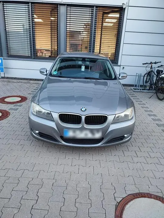 BMW 318I
