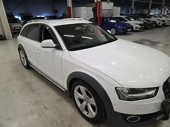 Audi A4 Allroad 2013 photo 3