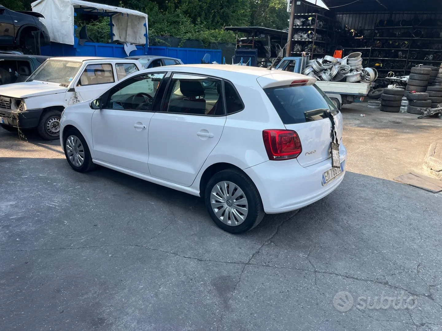 Volkswagen Polo 2012 photo 2