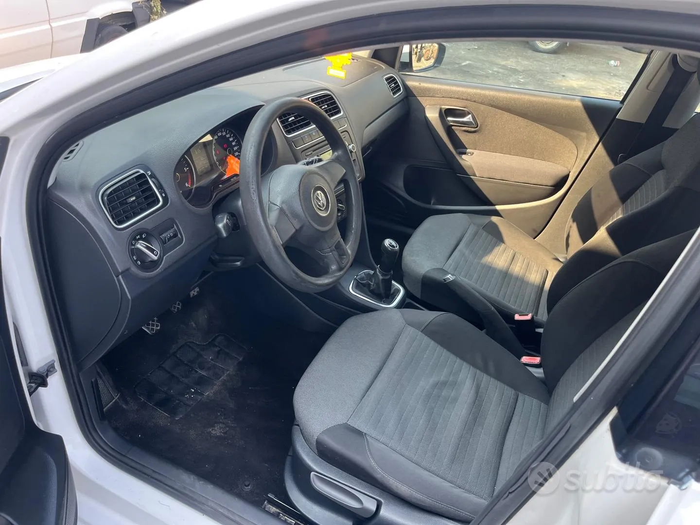 Volkswagen Polo 2012 photo 5