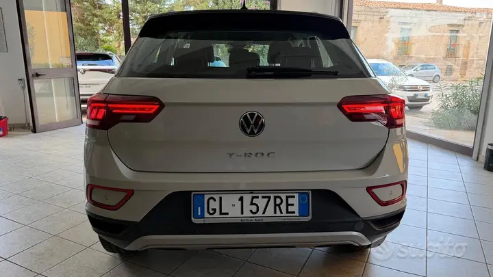 Volkswagen T-Roc 2023 photo 5