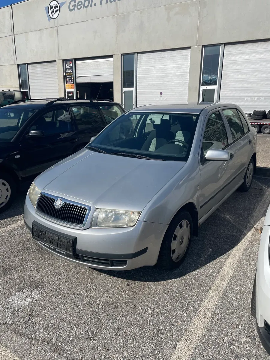 Skoda Fabia 2003 photo 2