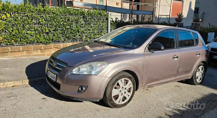 Kia Ceed 2008 photo 3