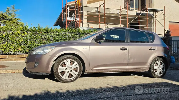 Kia Ceed 2008 photo 4