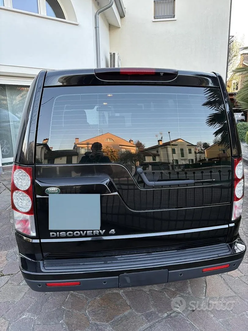 Land Rover Discovery 2013 photo 2