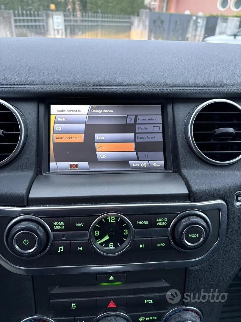 Land Rover Discovery 2013 photo 5